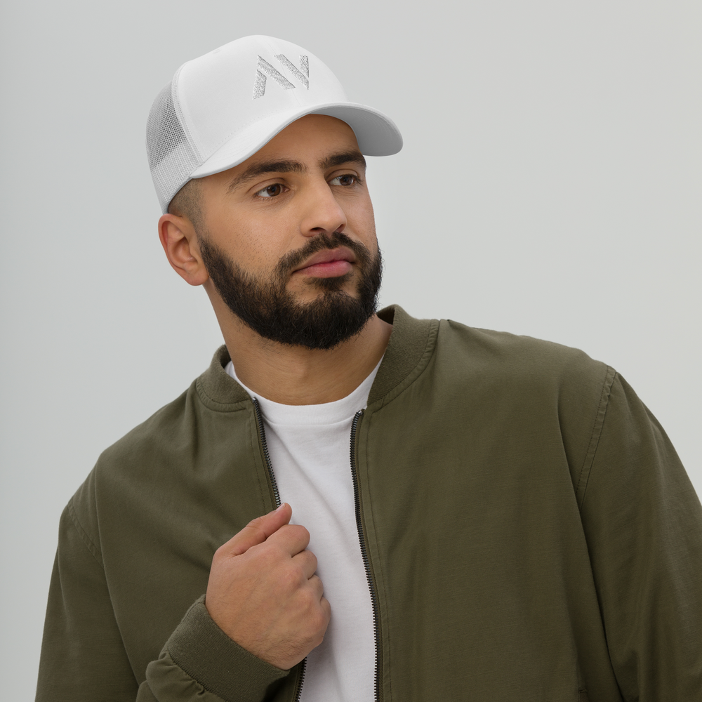 Classic Trucker Cap / AV Casual