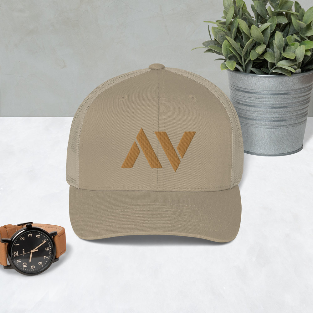 Classic Trucker Cap / AV Casual